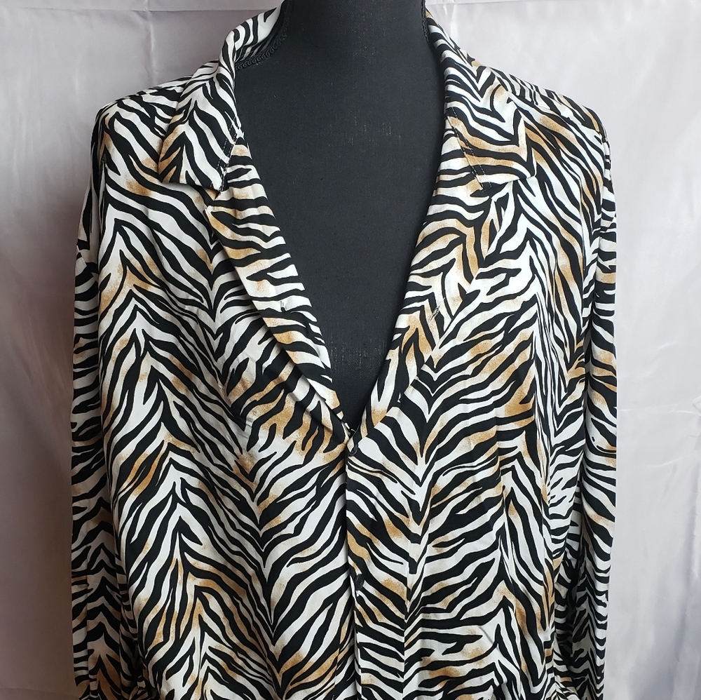 The Tiger Button Down